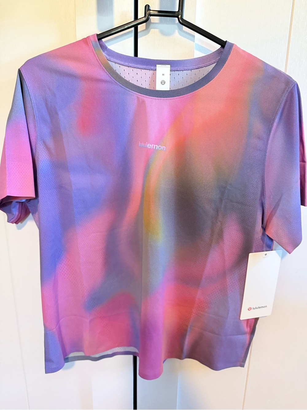 NWT Lululemon Fast and Free Short Sleeve Shirt Womenās M Multicolor
$78 retail